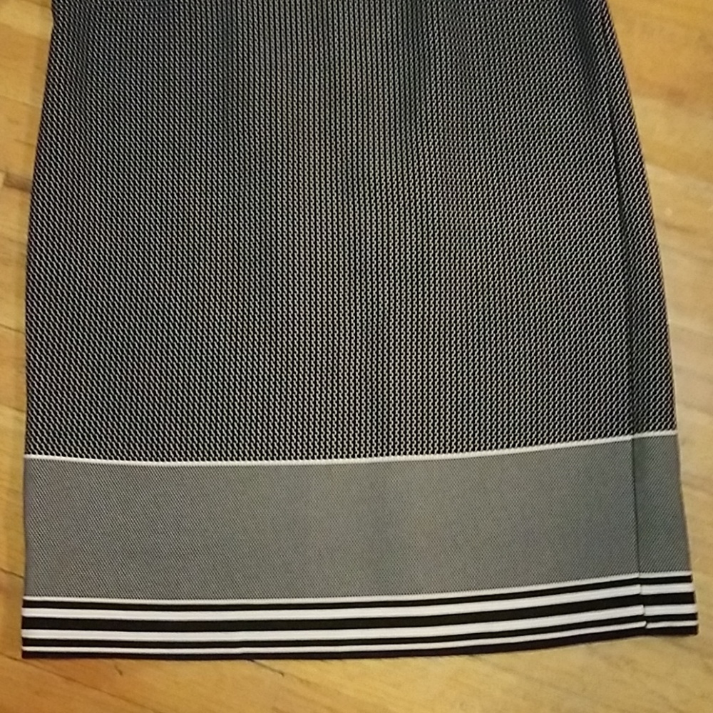 Ann Taylor Dress - Picture 2 of 7